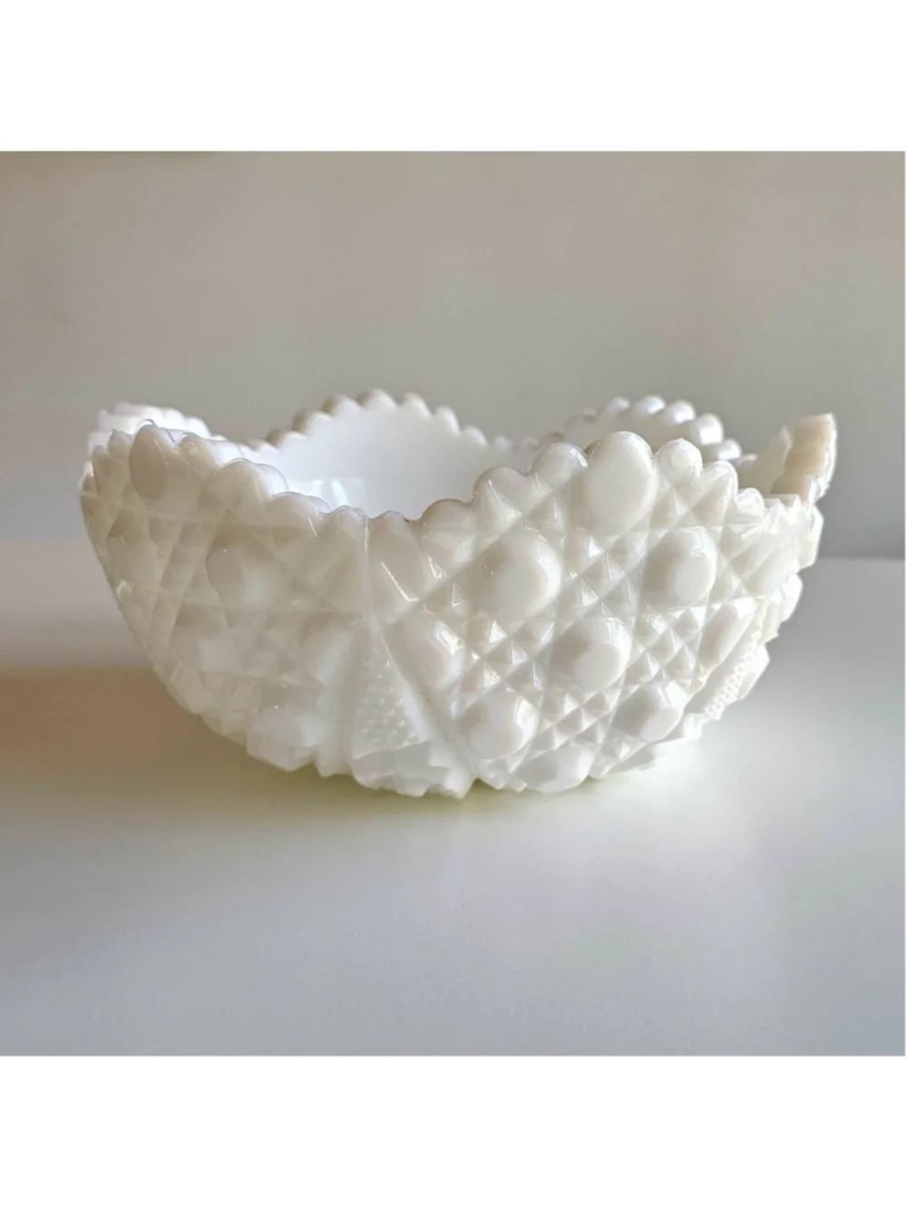 Vintage McKee Milk Glass Bowl Toltec Star & Cane Pattern 8" Mid-Century Decor - Picture 1 of 16